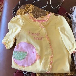Tweet lil yellow onesie!